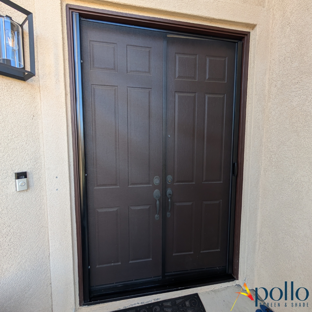 Apollo's Wide Entry Door Screen Provides Clear View.